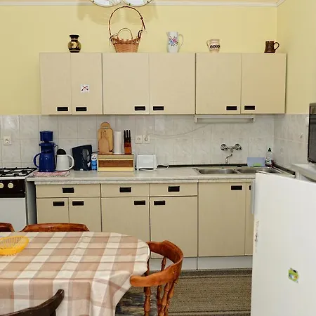 Apartment Stop Buk
