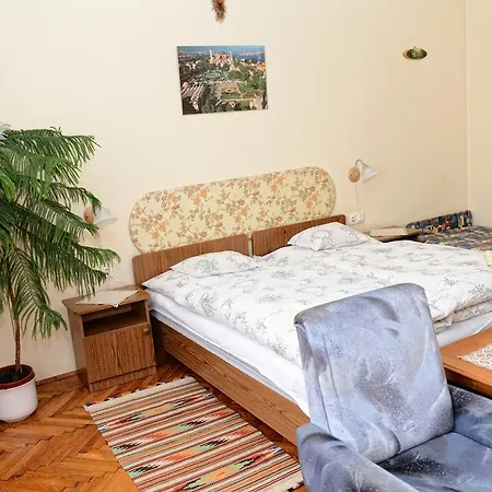 Apartment Stop *